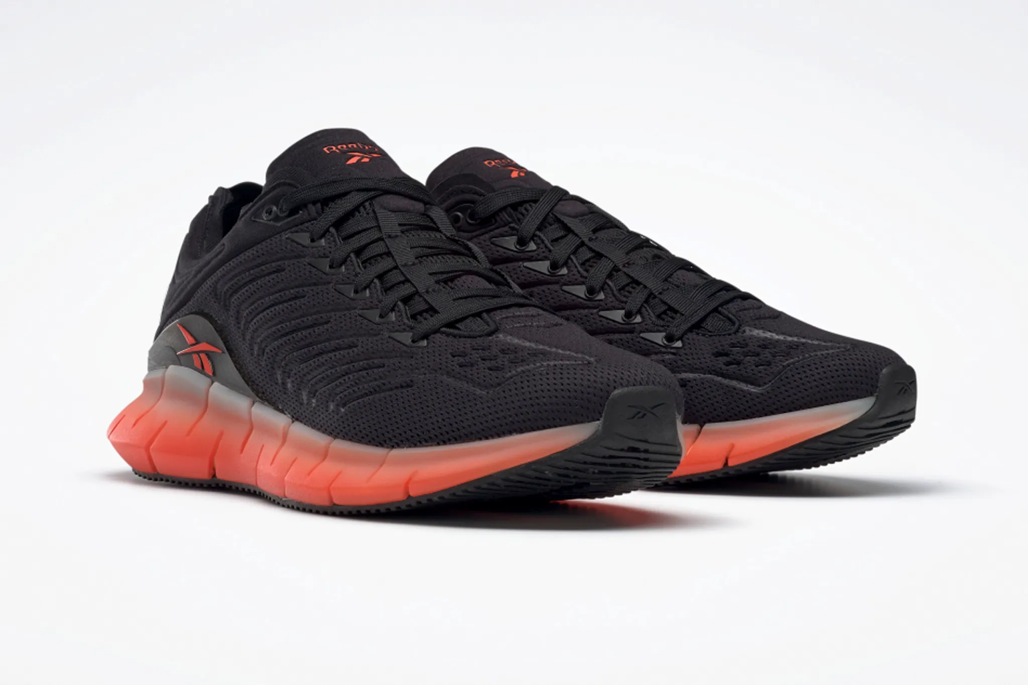 Reebok Zig Kinetica черные мужские (40-44)